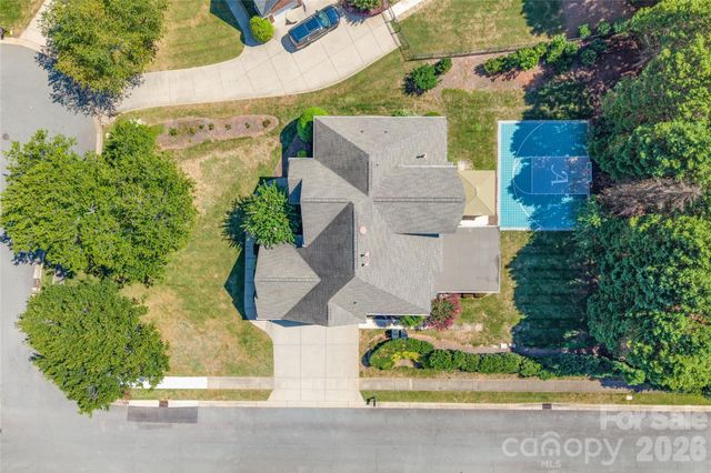 17125 Laurel Walk Court, Charlotte, NC 28277