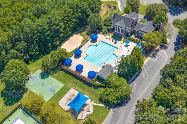 17125 Laurel Walk Court, Charlotte, NC 28277