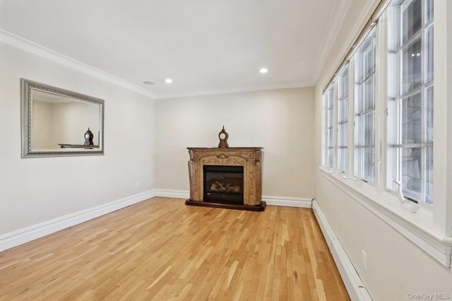 10 Foxwood Lane, Thornwood, NY 10594