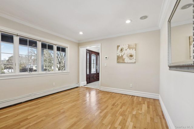 10 Foxwood Lane, Thornwood, NY 10594