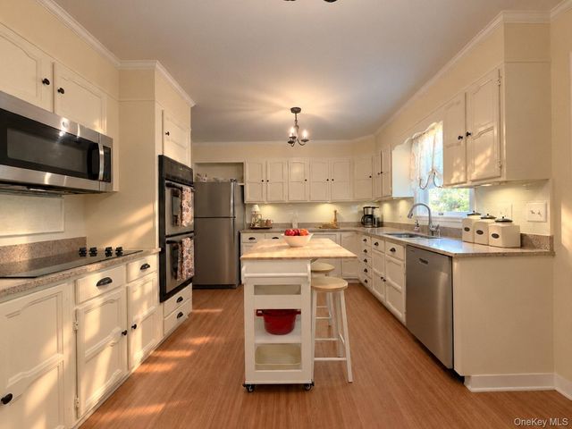 24 Lake Trail, Carmel, NY 10512