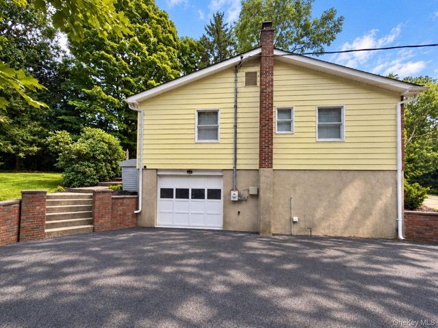 24 Lake Trail, Carmel, NY 10512