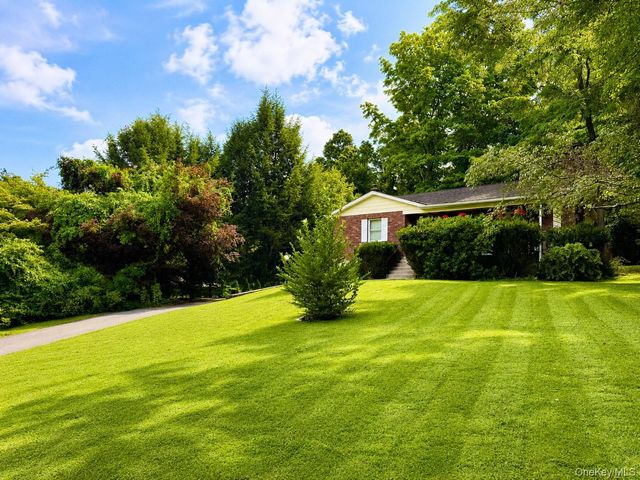 24 Lake Trail, Carmel, NY 10512
