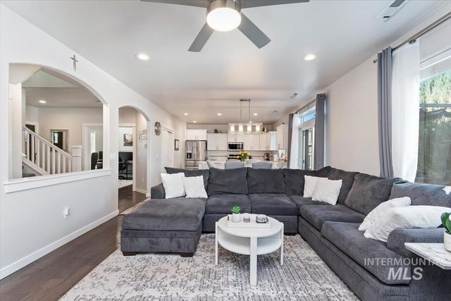 11473 W Baserri Dr, Boise, ID 83709