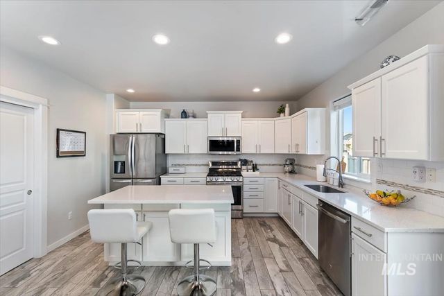 11473 W Baserri Dr, Boise, ID 83709