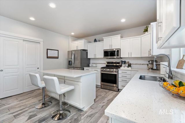 11473 W Baserri Dr, Boise, ID 83709