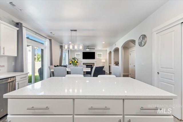 11473 W Baserri Dr, Boise, ID 83709