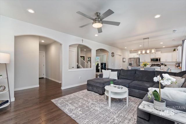 11473 W Baserri Dr, Boise, ID 83709