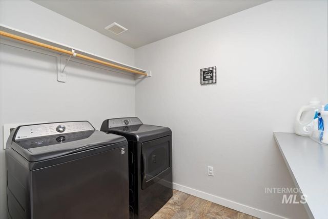 11473 W Baserri Dr, Boise, ID 83709