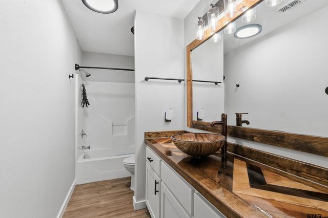 1175 County Road 1535, Mount Pleasant, TX 75455