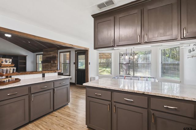 1175 County Road 1535, Mount Pleasant, TX 75455