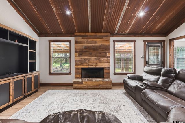 1175 County Road 1535, Mount Pleasant, TX 75455