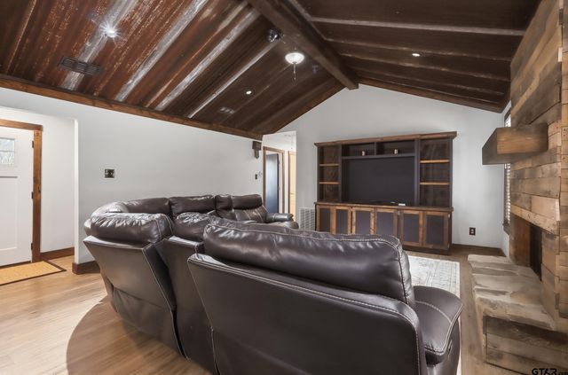 1175 County Road 1535, Mount Pleasant, TX 75455