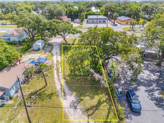 527 DORA STREET, New Smyrna Beach, FL 32168