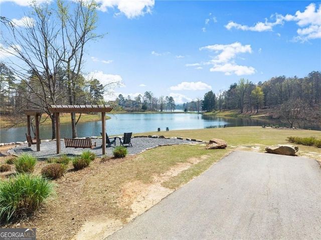 24 Rainy Court, Hoschton, GA 30548