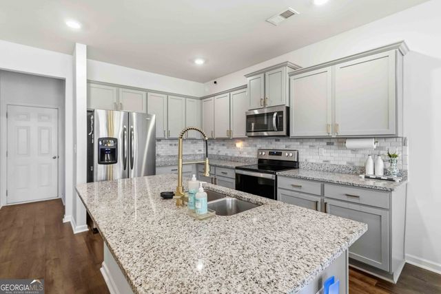 24 Rainy Court, Hoschton, GA 30548