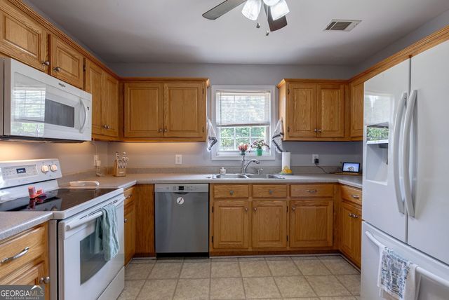 108 Stillwater Court, Winterville, GA 30683