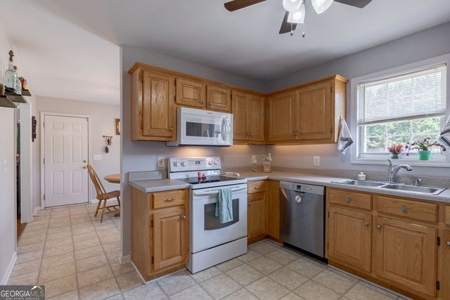 108 Stillwater Court, Winterville, GA 30683