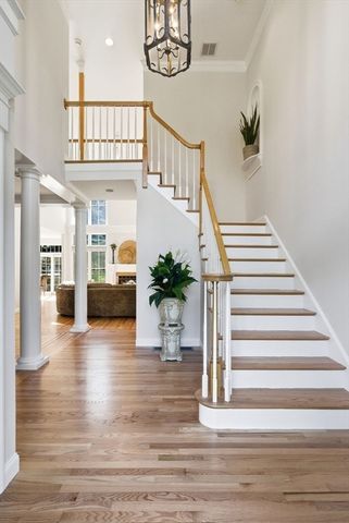 72 Sterling Ln, North Andover, MA 01845