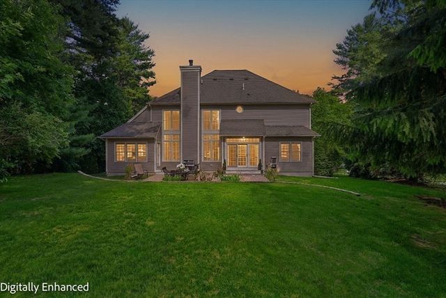 72 Sterling Ln, North Andover, MA 01845