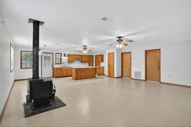 9015 Fm 92 S, Woodville, TX 75979