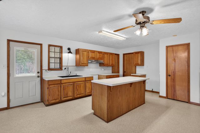 9015 Fm 92 S, Woodville, TX 75979