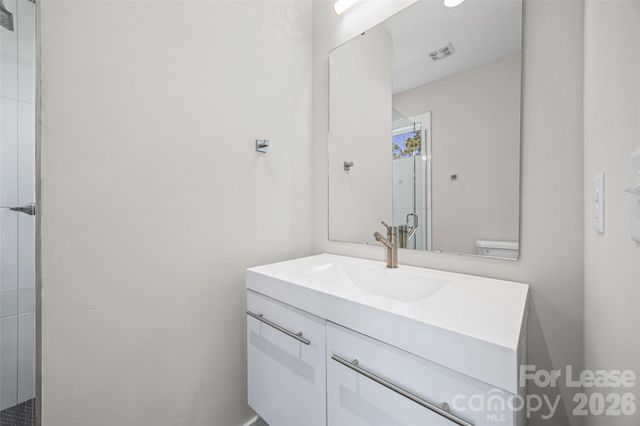 840 E 18th Street D, Charlotte, NC 28205