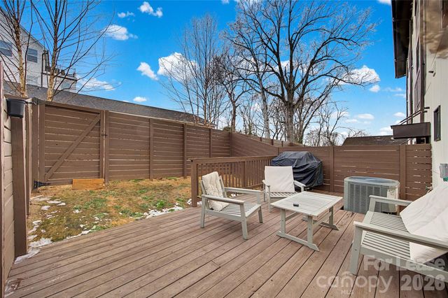840 E 18th Street D, Charlotte, NC 28205