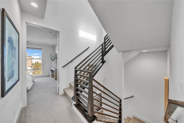 687 Doheny, Costa Mesa, CA 92627