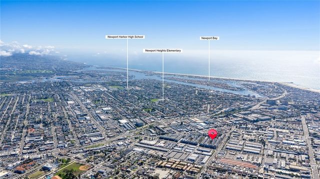 687 Doheny, Costa Mesa, CA 92627