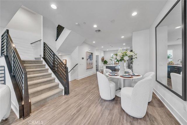 687 Doheny, Costa Mesa, CA 92627