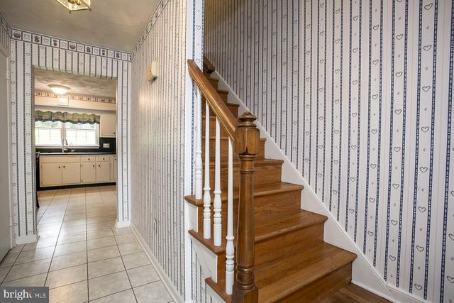 345 COLONIAL AVE, Collegeville, PA 19426