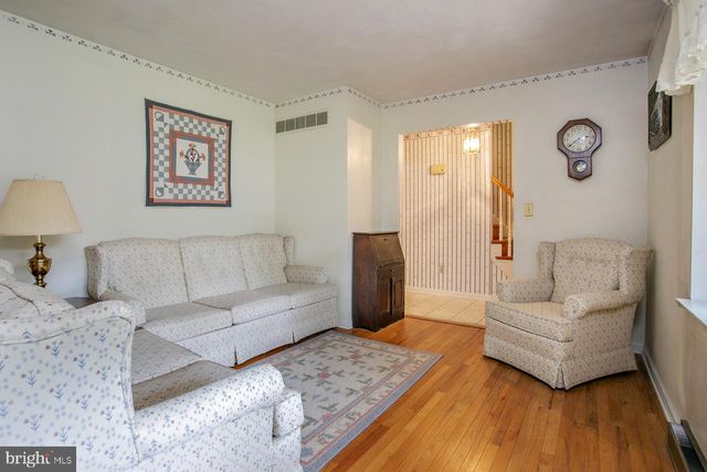 345 COLONIAL AVE, Collegeville, PA 19426