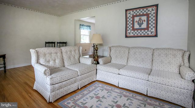 345 COLONIAL AVE, Collegeville, PA 19426