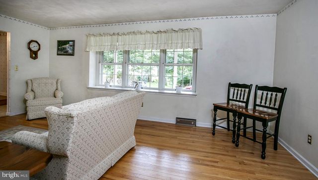 345 COLONIAL AVE, Collegeville, PA 19426