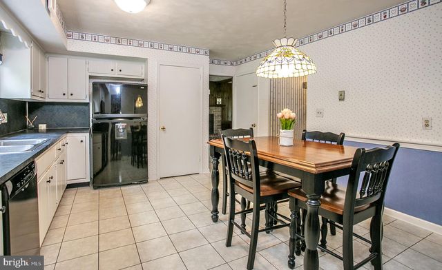 345 COLONIAL AVE, Collegeville, PA 19426