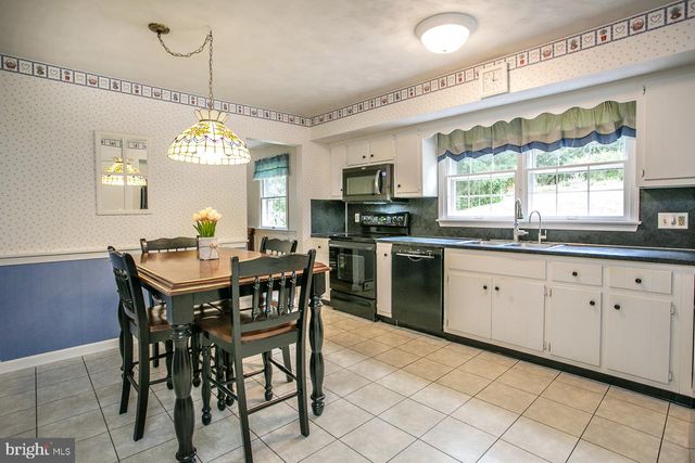 345 COLONIAL AVE, Collegeville, PA 19426