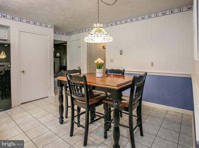 345 COLONIAL AVE, Collegeville, PA 19426