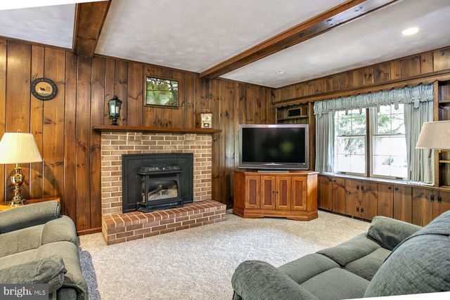 345 COLONIAL AVE, Collegeville, PA 19426