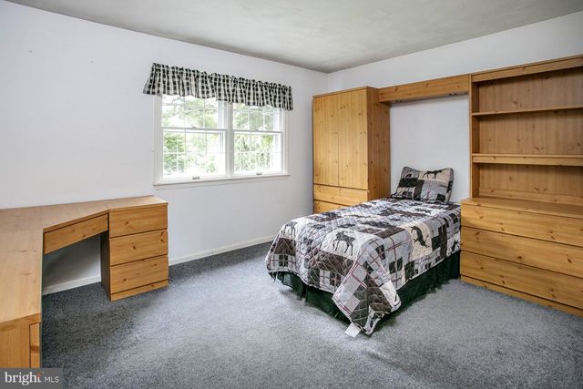345 COLONIAL AVE, Collegeville, PA 19426