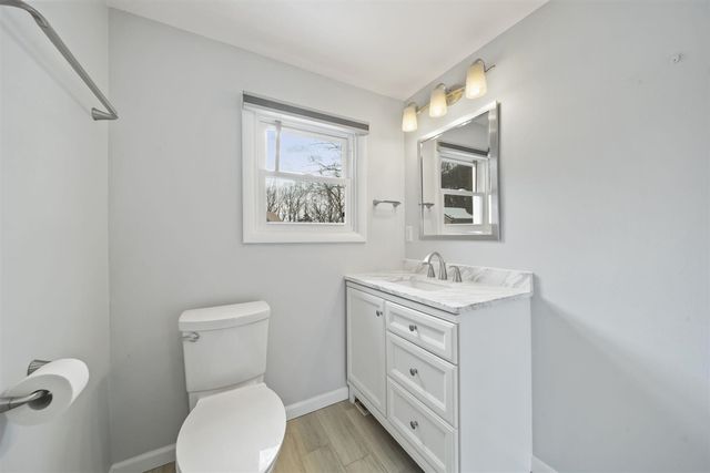 2050 Lakeview Drive, Brooklyn, MI 49230