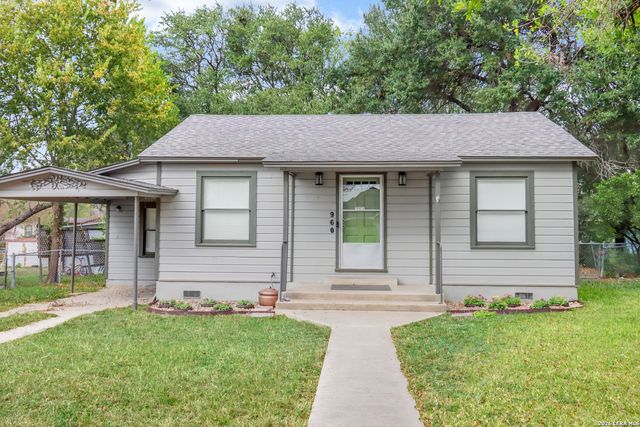 960 E Mountain, Seguin, TX 78155