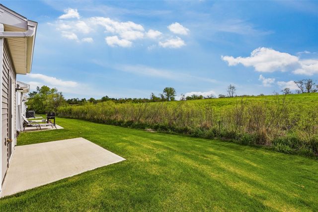 2471 Chloe Lane, Hiawatha, IA 52233