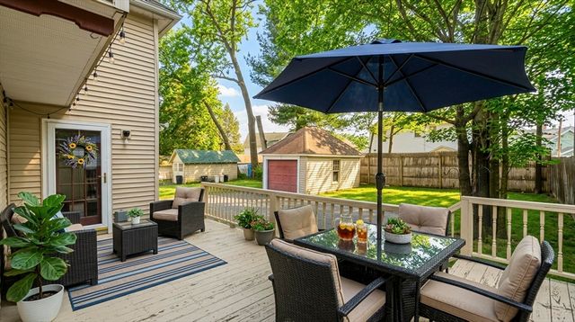 44 Meredith St, Springfield, MA 01108