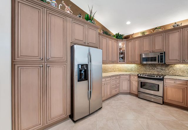 7650 Tarpon Cove Circle, Lake Worth, FL 33467