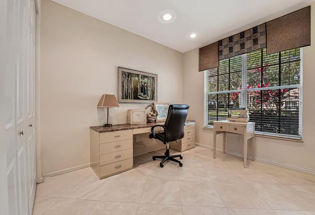 7650 Tarpon Cove Circle, Lake Worth, FL 33467