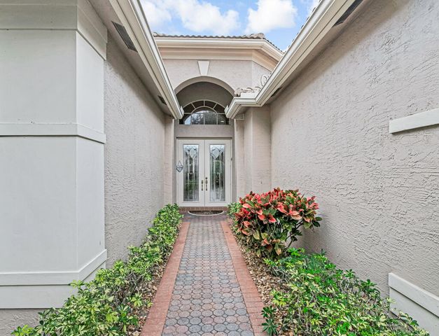 7650 Tarpon Cove Circle, Lake Worth, FL 33467