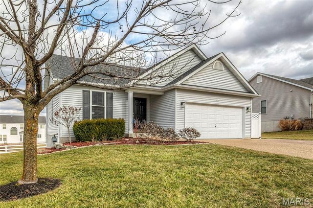 5229 Woosencraft Drive, Wentzville, MO 63385
