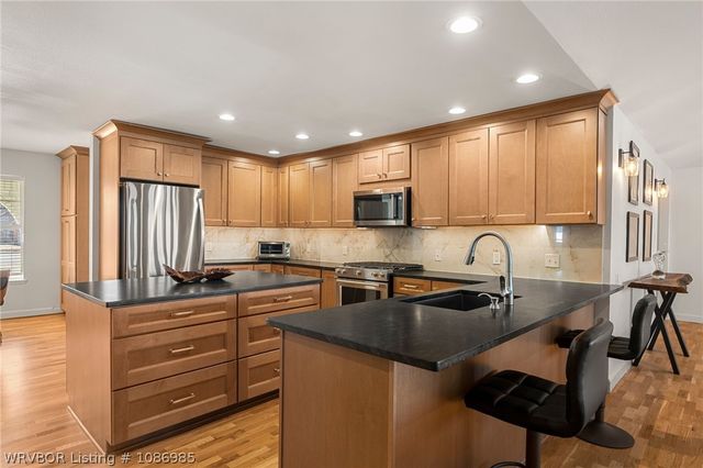 2701 S 97th Circle, Fort Smith, AR 72903