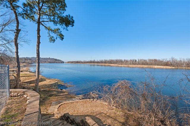 2701 S 97th Circle, Fort Smith, AR 72903